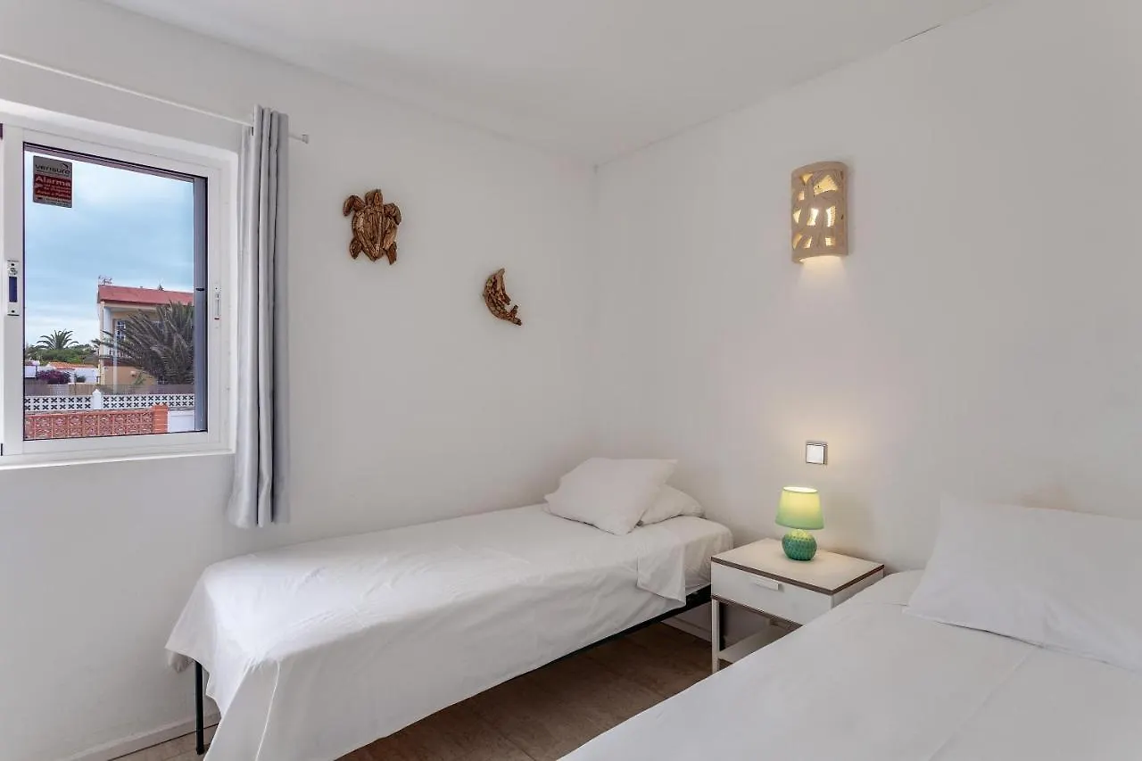 Luxury Oceanfront Villa コラレホ 0*,